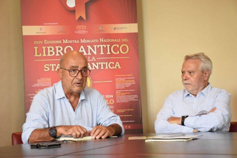 Scrivere e leggere come una volta – Alla vigilia dell’inaugurazione della XXIV° Edizione della Mostra Mercato del Libro e della Stampa Antica Giorgio Zangarelli di “Assografici” lancia un originale appello rivolto ai giovani a ritrovare il piacere del profumo dell’inchiostro e dello scrivere a penna su un foglio bianco