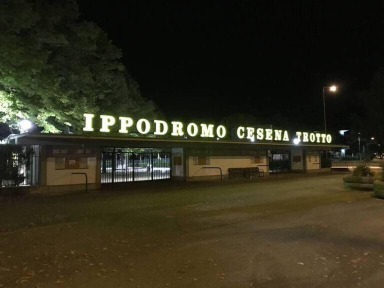 Cavalli e territorio: il palcoscenico dell’ippodromo di Cesena si apre sull’altotevere