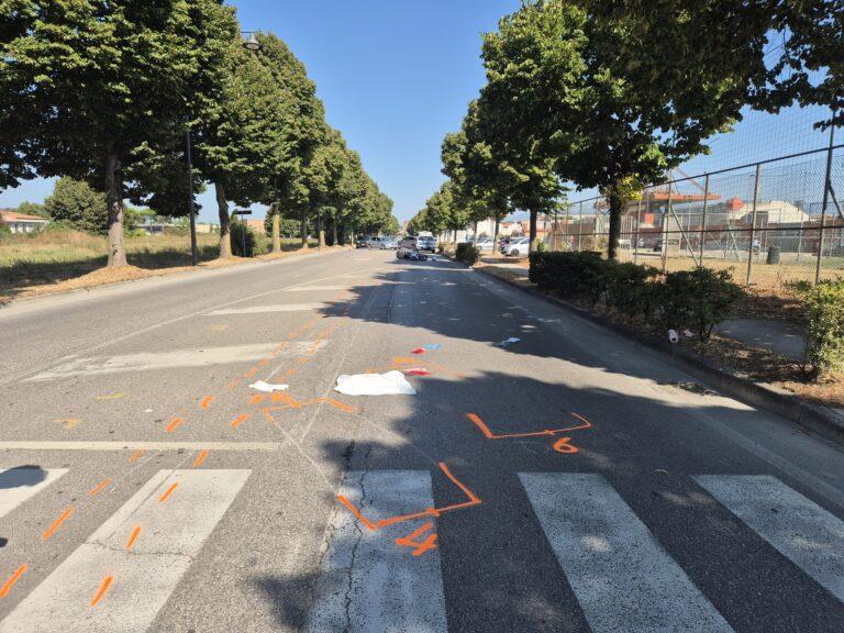 Investe con la moto due pedoni, sul posto tre ambulanze del 118