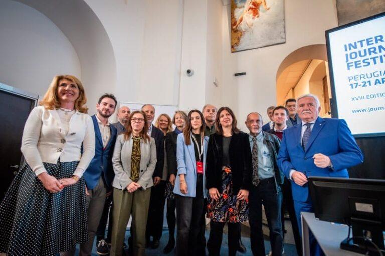 Premio giornalistico internazionale “Raccontami l’Umbria“: in scadenza le domande relative al Bando della Camera di Commercio per un elenco di giornalisti ai quali affidare l’incarico di componente della giuria del prestigioso