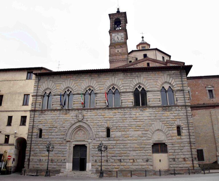 Gestione dei servizi e del patrimonio, scuola, impiantistica sportiva, Sogepu, randagismo e decoro urbano lunedì 23 settembre in consiglio comunale