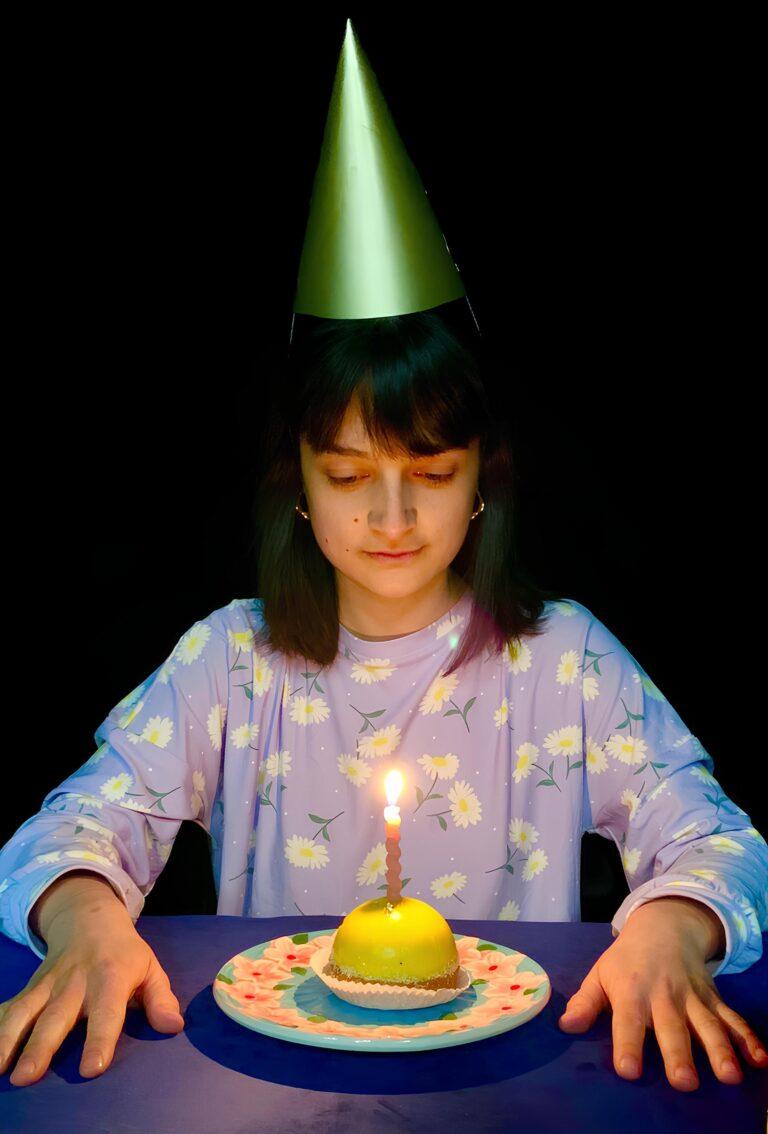 “Il pranzo di compleanno” della compagnia francese Crève-coeur è in residenza artistica a Sansepolcro con prova aperta al pubblico, venerdì 25 ottobre alle 21:00, al Teatro alla Misericordia 