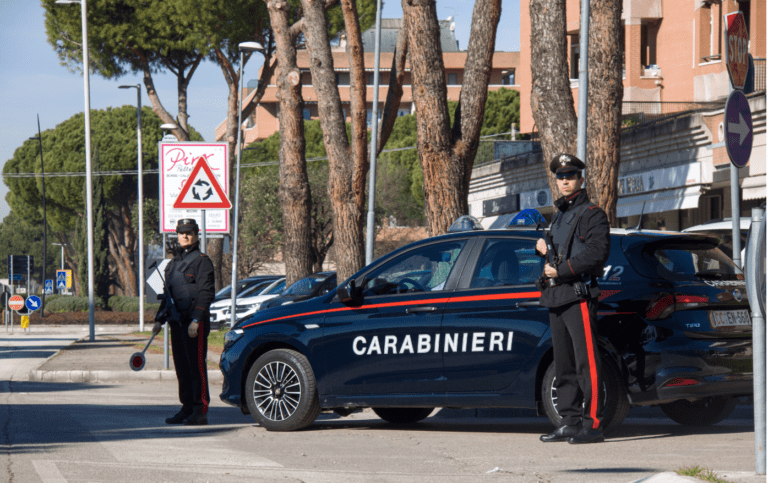 Bastia Umbra: rubano 2500 euro di merce in un centro commerciale – autori identificati e denunciati dai Carabinieri