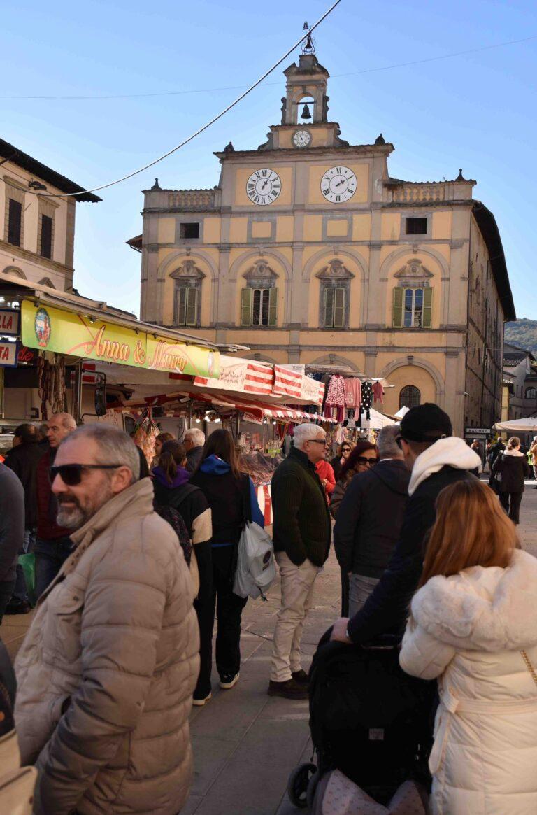 Week-end ricco di eventi nel centro storico di Città di Castello: da venerdì 15 a domenica 17 novembre circa 230 ambulanti alle fiere di San Florido