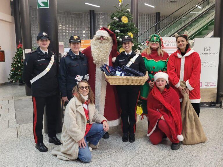Solidarietà dei Carabinieri di Arezzo: donati pacchi ai piccoli degenti ricoverati al reparto di pediatria dell’ospedale san Donato