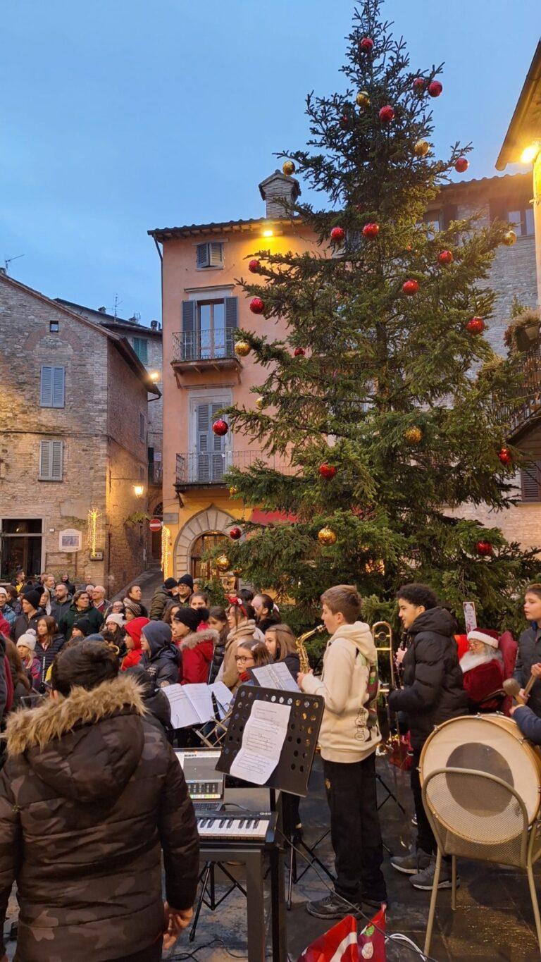 Natale si avvicina e Montone è in festa: gli eventi del borgo altotiberino