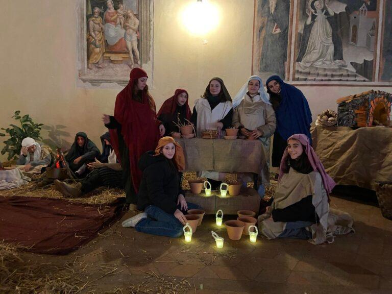 Presepe vivente più forte del maltempo, oltre 70 bambini hanno animato le strade del centro storico tifernate