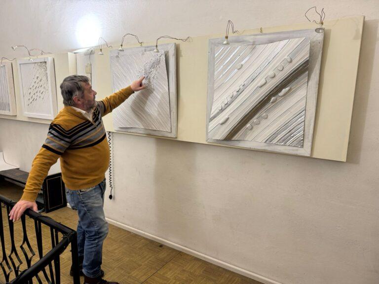 Bianco”, di Massimo Bucci, fino a martedi 10 dicembre alla Grifani Donati di Città di Castello