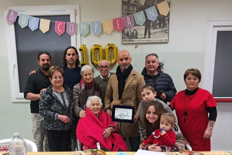 Auguri a Olga Picchiarelli la Centenaria di una famiglia da “record” apre il 2025