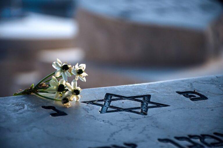 Sansepolcro celebra il Giorno della Memoria con eventi dedicati alla riflessione e al ricordo