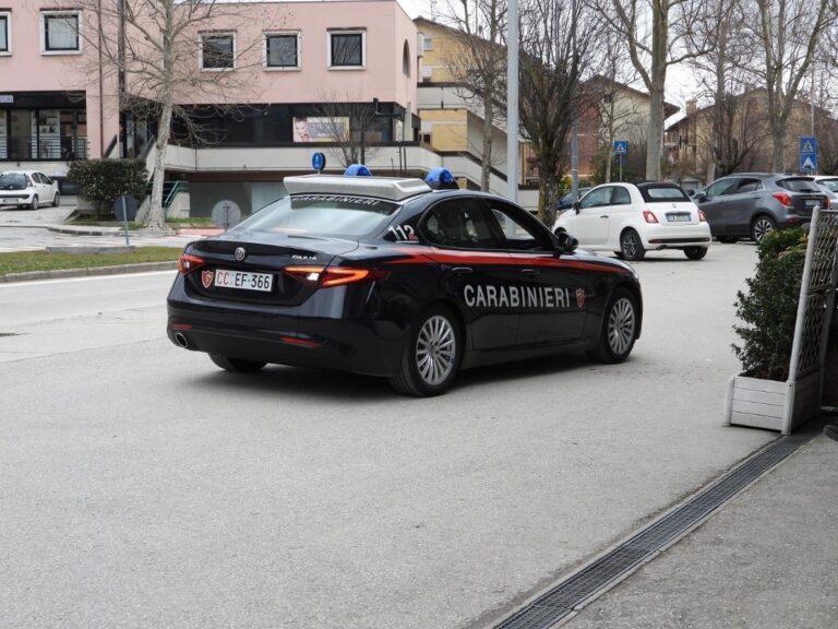 Gubbio: tentano di truffare un’anziana, rintracciati e denunciati dai Carabinieri un 18enne e un 43enne