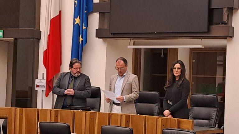 Monia Paradisi eletta ieri alla vice-presidenza del  Cal (Consiglio delle autonomie locali dell’Umbria) unitamente al sindaco di Cannara, Fabrizio Gareggia ed al presidente Erigo Pecci, sindaco di Bastia Umbra