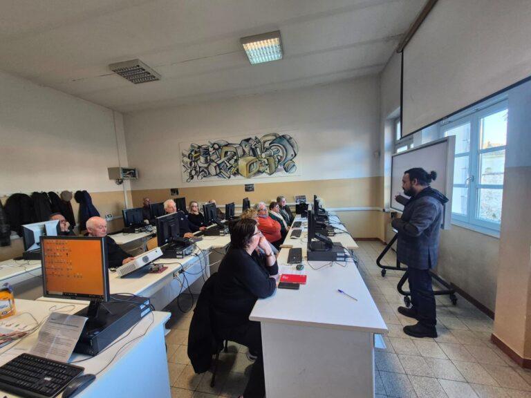 Al via ieri presso le aule multimediali della Scuola di Arti e Mestieri “G.O. Bufalini” il corso per il corretto e consapevole utilizzo delle nuove tecnologie: 15 over 65 i partecipanti