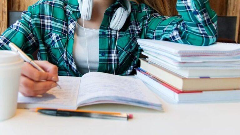 Città di Castello – Borse di studio per gli studenti delle scuole superiori: domande entro il 26 Febbraio 2025
