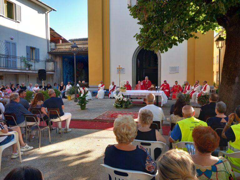 Selci rende omaggio a Don Paolino Trani per i suoi 60 anni di sacerdozio