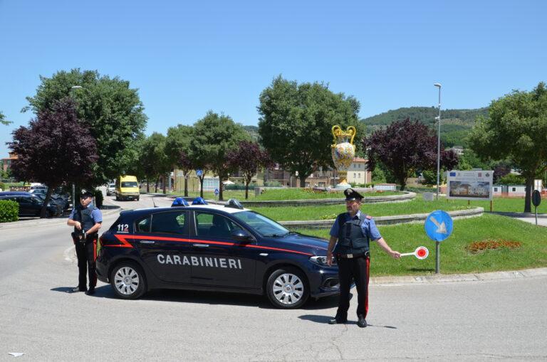 Deruta – aspetta la ex sotto casa e l’aggredisce con una bici arrestato 42enne per stalking maltrattamenti e lesioni personali