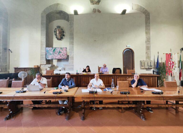 Con il Polo di Belladanza, Città di Castello si candida a essere uno dei pilastri della programmazione del nuovo Piano dei rifiuti a Città di Castello Thomas De Luca e il direttore di Auri Giuseppe Rossi