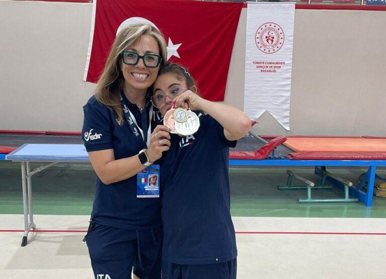 Campionato Europeo DSIGO di Ginnastica Artistica a Istanbul (Turchia). Molto bene la spedizione azzurra accompagnata dalla tifernate Angelica Mariotti