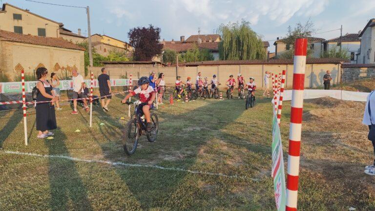 Short Track AVIS: un’esperienza unica per i giovani ciclisti nonostante il maltempo