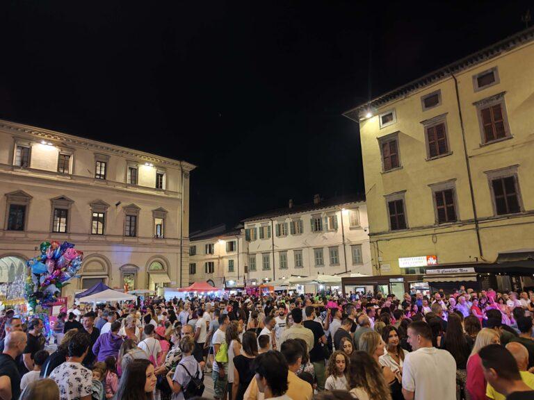 Al via i Concerti di Piazza Gabriotti inseriti nel ricco cartellone di Estate in Città. Lunedì 7 Luglio ore 21:30 primo appuntamento con White Rose, i più grandi successi della musica italiana