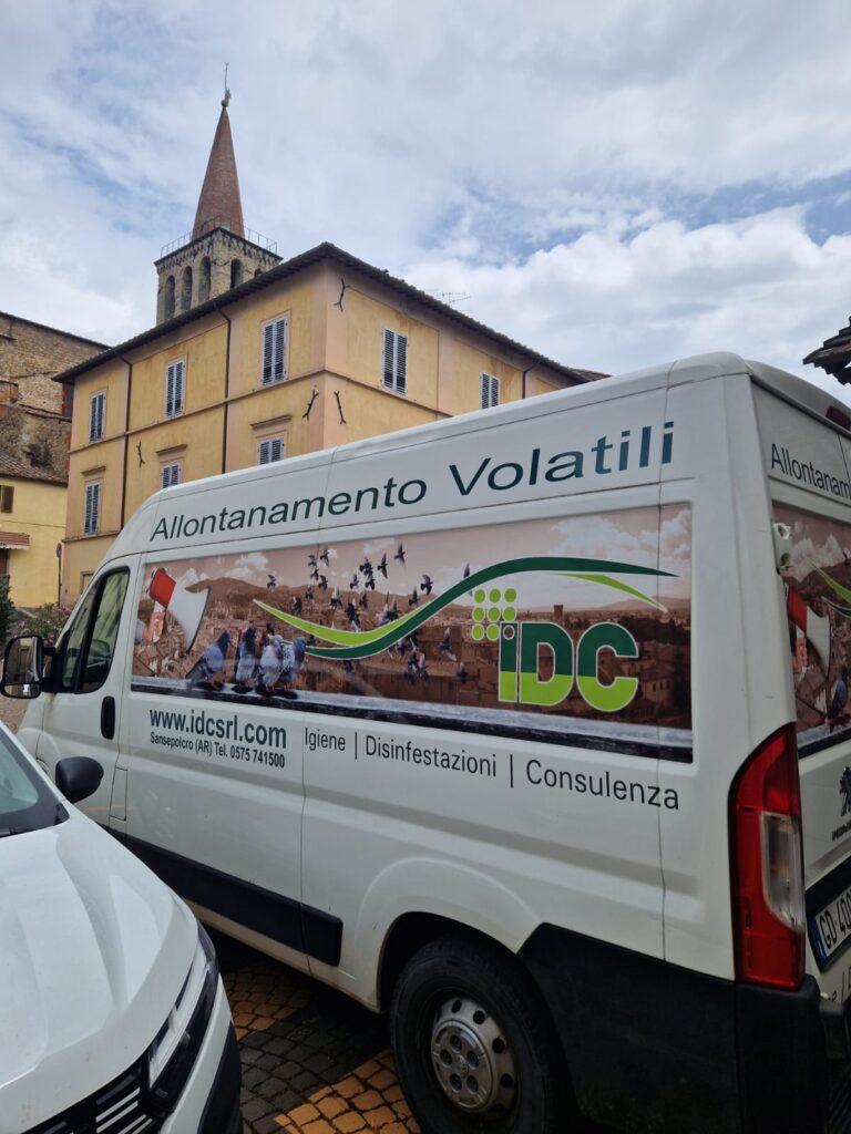 Palazzo delle Laudi: al via gli interventi per l’allontanamento dei volatili