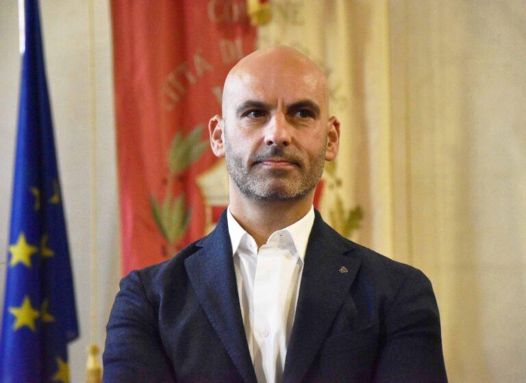 Il sindaco Secondi risponde alla consigliera Arcaleni (Castello Cambia) su piazza Burri: “Siamo in attesa di una nuova proposta della Fondazione”
