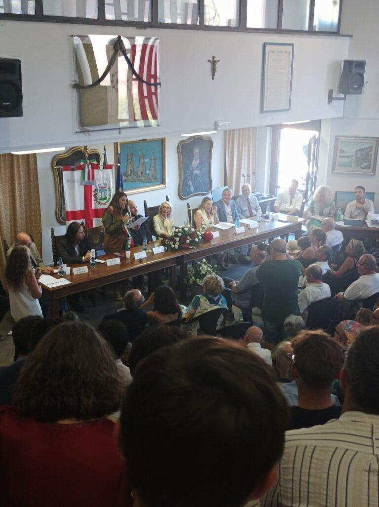 Concorso Internazionale Poesia e Narrativa “Lord Byron Porto Venere Golfo dei poeti 2025” Anna Giulia Baldicchi riceve un premio onorifico sezione narrativa