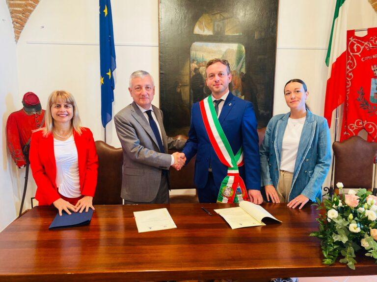 Patto di legalità: rinnovata la firma dal sindaco di Citerna, Enea Paladino e dal Prefetto di Perugia, Francesco Zito