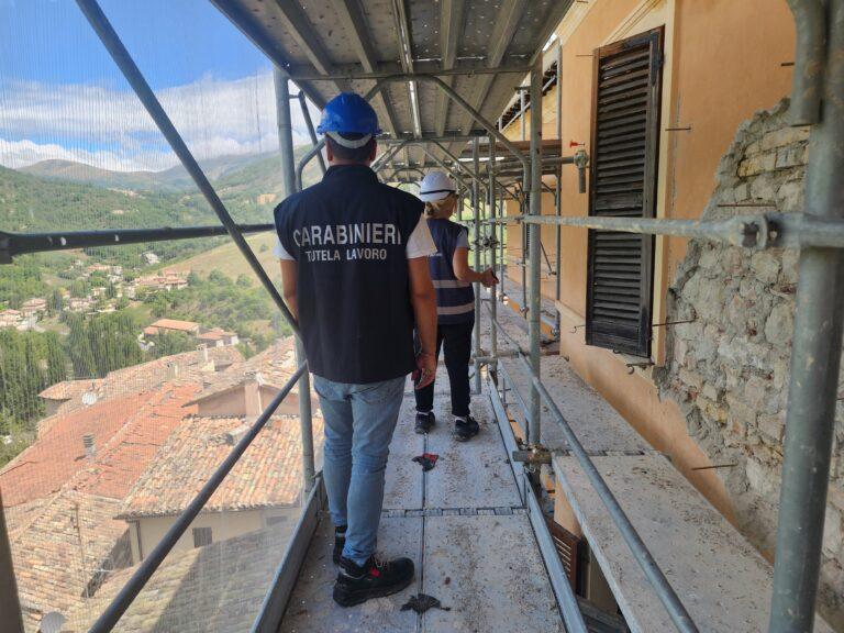 Perugia: controlli in un cantiere edile privato, rilevate numerose infrazioni. Denunce e multe dei Carabinieri
