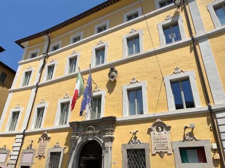 Non facciamoci fregare!” – ultimo appuntamento con gli “aperitivi digitali” presso la sala tevere del palazzo comunale