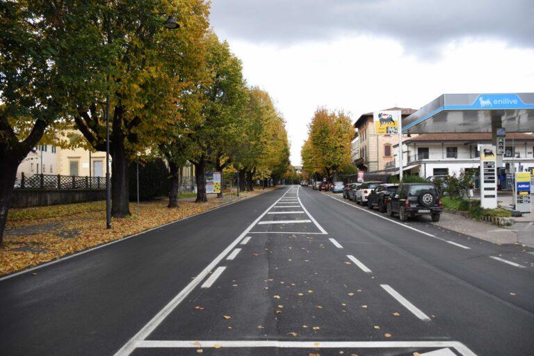 Completata l’asfaltatura dell’“anello stradale delle mura urbiche”: l’intervento fa parte di un programma di lavori da 2 milioni e 400 mila euro per il quadriennio 2023-2026 finalizzati alla manutenzione delle strade del capoluogo e delle frazioni. Tutti gli interventi del 2025