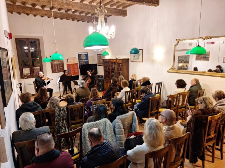 Domenica 28 dicembre “Note di festa al Circolo tra Natale e Capodanno”