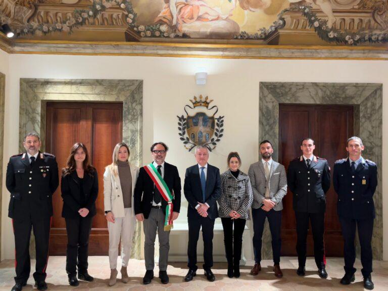 Umbertide, il Prefetto di Perugia Francesco Zito in visita istituzionale: un incontro costruttivo con il Sindaco e le forze dell’ordine
