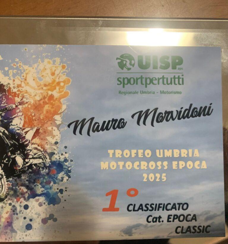 Mauro Morvidoni, 68 anni, campione interregionale di motocross: “Il ramarro” tricia sulla Maico 490 del 1979