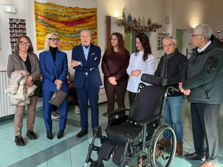 Consegnati i presidi sanitari all’A.S.P. “Muzi Betti” grazie alla serata omaggio a De André, organizzata dall’Associazione Elisa 83 ODV