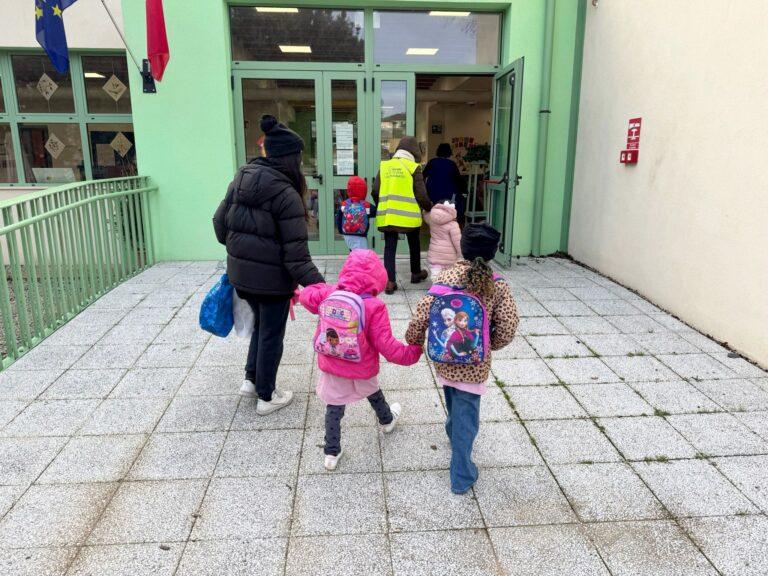 I bambini dell’infanzia di Montedoro sono tornati stamattina nella loro scuola dopo la chiusura per Legionella