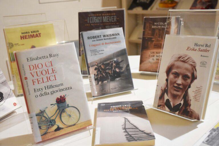 Il giorno della memoria visto con gli occhi dei bambini. In biblioteca a Città di Castello percorsi di lettura specifici per le classi che sono venute in visita