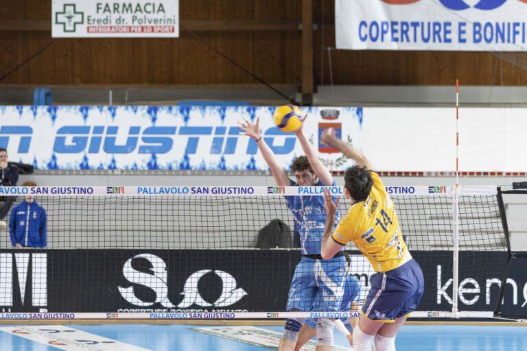 Pallavolo, Altotevere, parla Favaro: “Bene la vittoria, ma dobbiamo migliorare ancora”