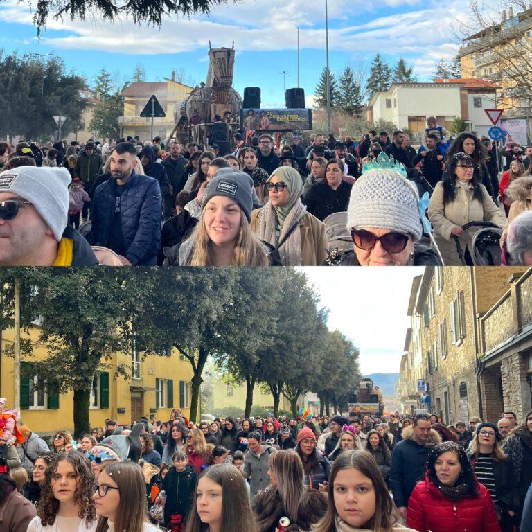 Un fiume di persone per il Carnevale 2026: Umbertide si colora di festa tra nove carri e il grande veglione