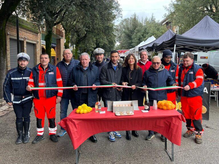 Umbertide: inaugurata la quinta edizione della Mostra Mercato di San Valentino in Viale Unità d’Italia