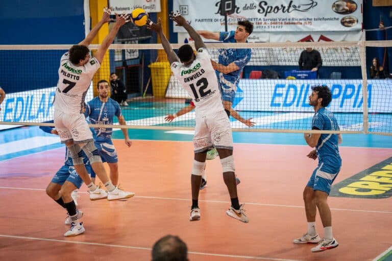 Pallavolo: Altotevere, niente cali di tensione. A San Giustino sfida decisiva per i quarti play-off