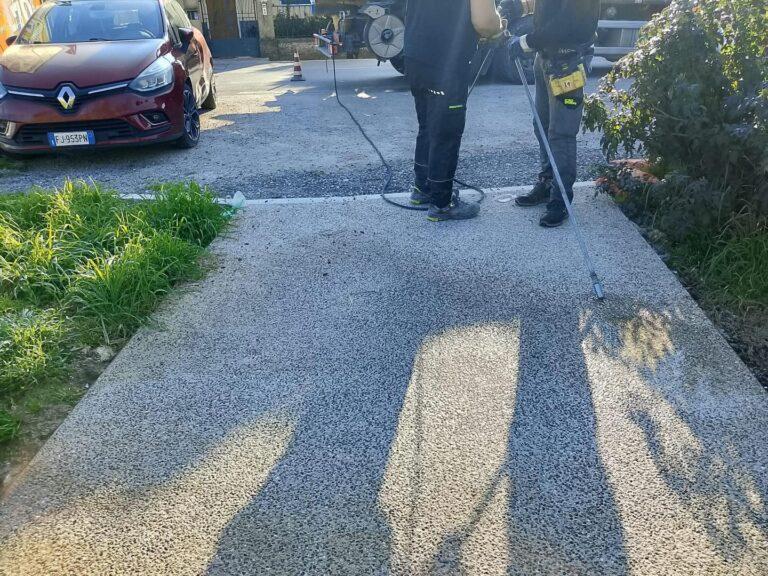 Ripulita la pista ciclopedonale di via Pacinotti: Sansepolcro chiede rispetto per i beni comuni