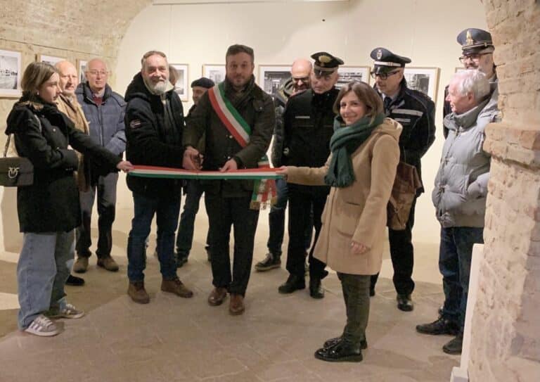 Citerna rilancia “Citerna Fotografia”: inaugurata la mostra “La via di ferro”