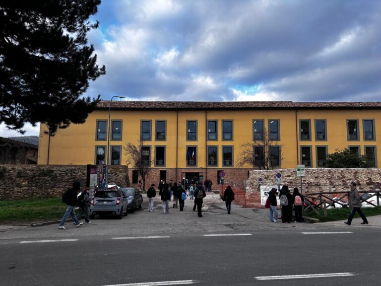Liceo “Plinio il Giovane”: inaugurazione ufficiale il 27 marzo. Dopo la ristrutturazione e i lavori di adeguamento sismico ed efficientamento energetico, la scuola torna nella sua sede storica