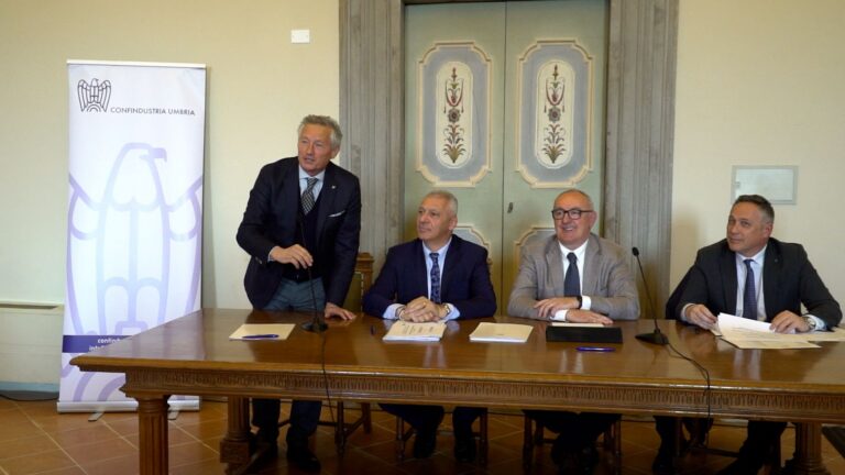Confindustria Umbria: imprese dell’Altotevere e della Grafica incontrano la Presidente Proietti