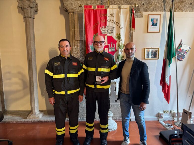 Vigili del Fuoco, Ciuchi saluta il servizio: passaggio di consegne a Luchetti