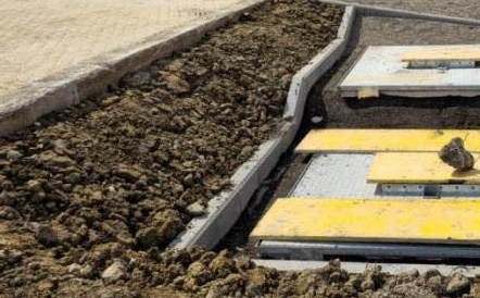 Anghiari, avanti i lavori per le isole interrate: già completate 4 postazioni