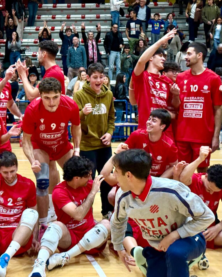 Pallavolo: Città di Castello, vittoria da brividi. 3-2 su Perugia e secondo posto finale