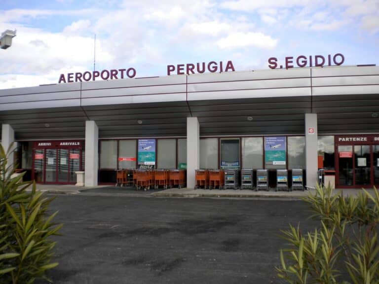 Aeroporto San Francesco, Filt Cgil e Uiltrasporti Umbria: “Impegni e nuova governance per un futuro di crescita dello scalo”