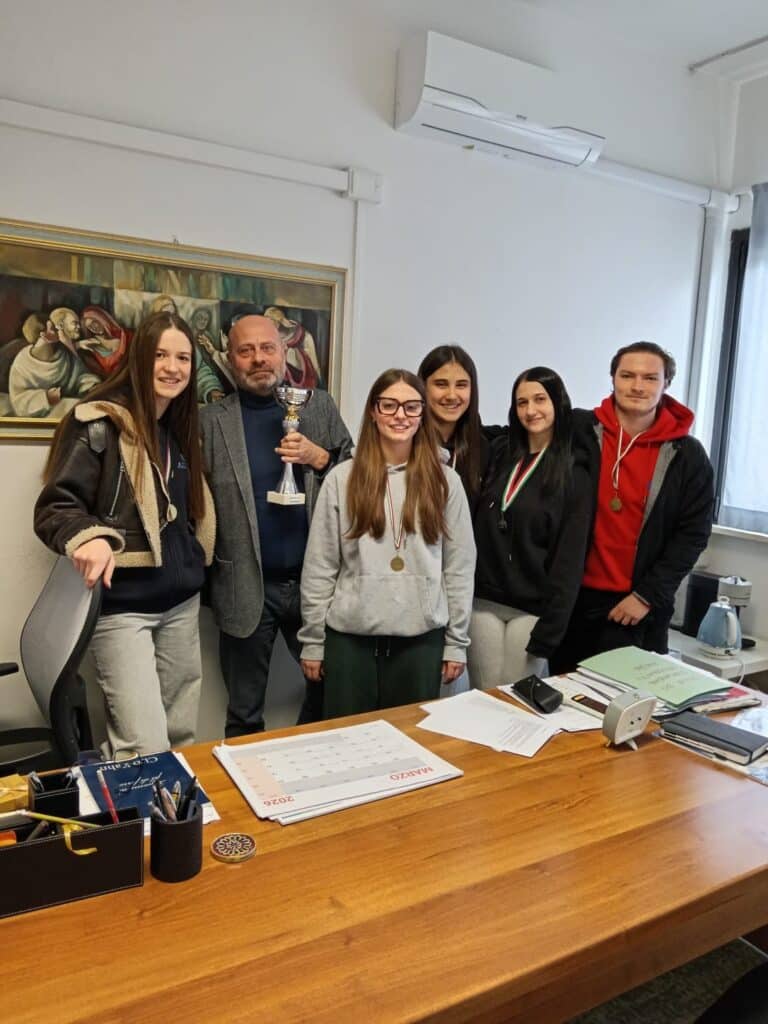 Campus Da Vinci Umbertide protagonista ai Giochi della Gioventù nel nuoto